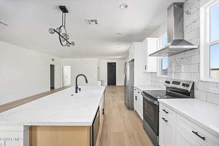9701 Susan Ave — Photo 7