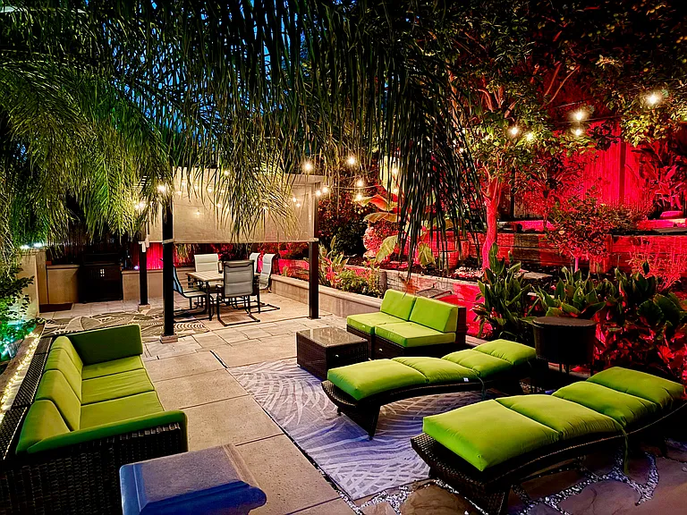 Private patio with 4 tiers and colored lights, new patio furniture, BBQ, fire pit