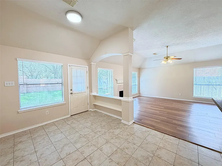 2131 Scenic Hollow Ct — Photo 1