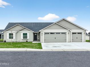 4707 W Woolsey Rd, Yakima, WA 98903
