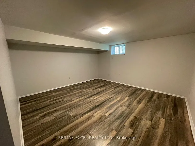 244 Demaine Cres #BASEMENT — Photo 11