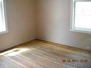 5th image of 3169 Vermont St