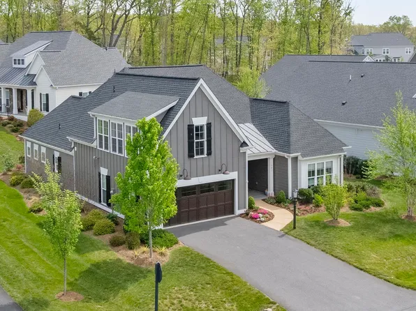 407 Fenton Ct, Keswick, VA 22947