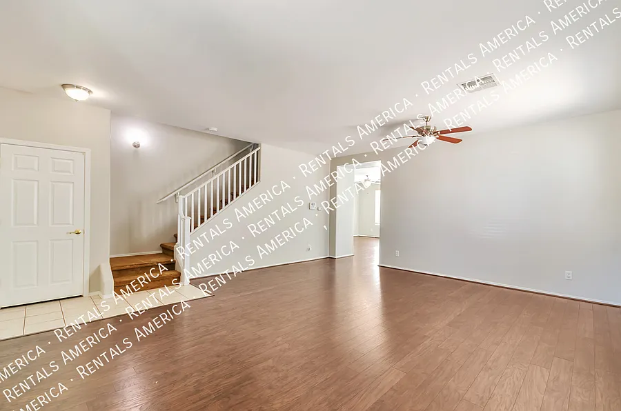 Beautiful home near DMAFB & I-10! — Photo 3