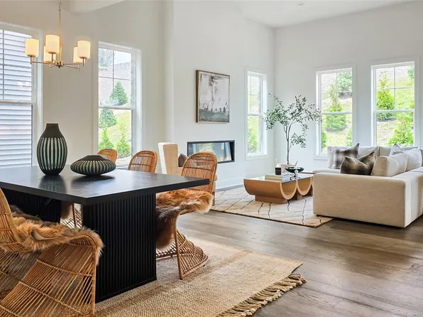 2052 Summit Loop #62, Carmel, NY 10512