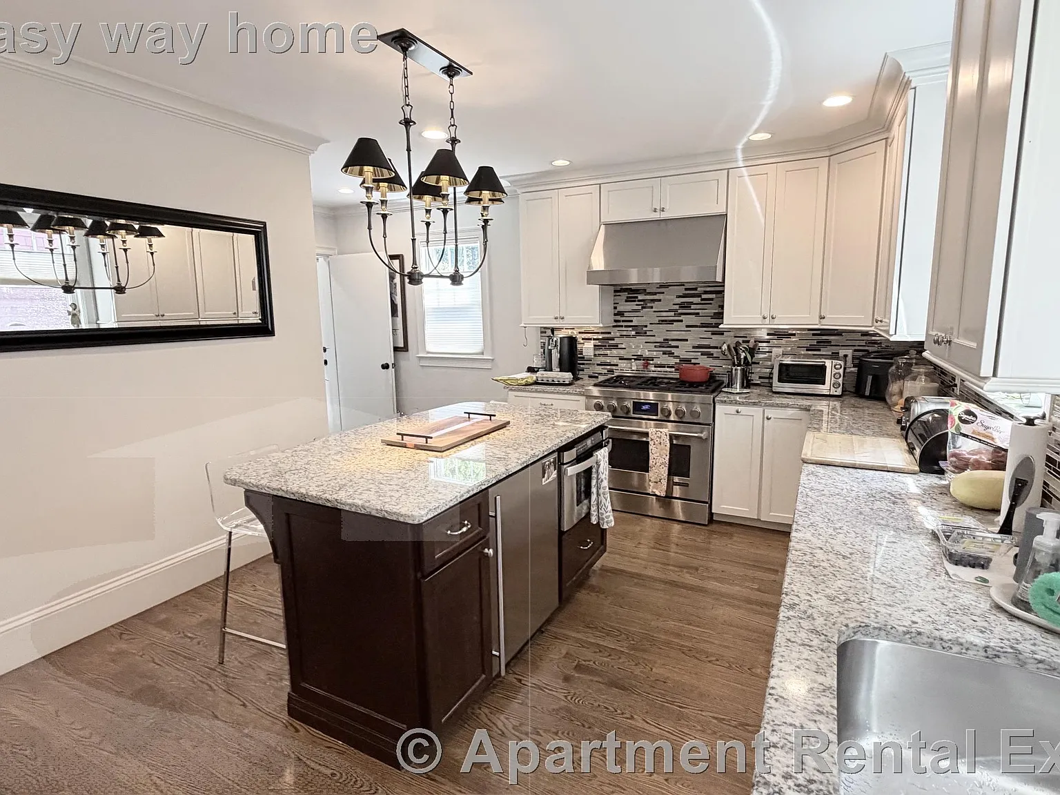4 bed, 1800 sqft, $5,800 — Photo 1