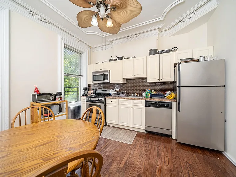 1009 Park Ave #2 — Photo 2