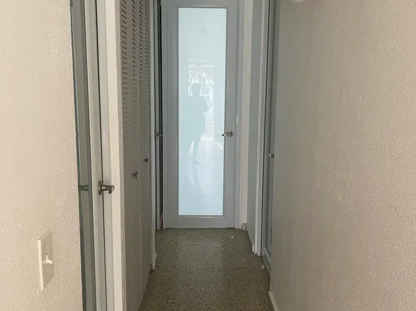 (undisclosed Address), Carolina, PR 00985