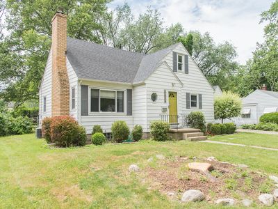 1624 Fulton St, Kalamazoo, MI, 49001