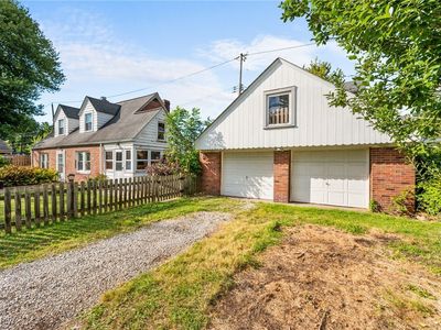 650 Mannering Rd, Eastlake, OH, 44095