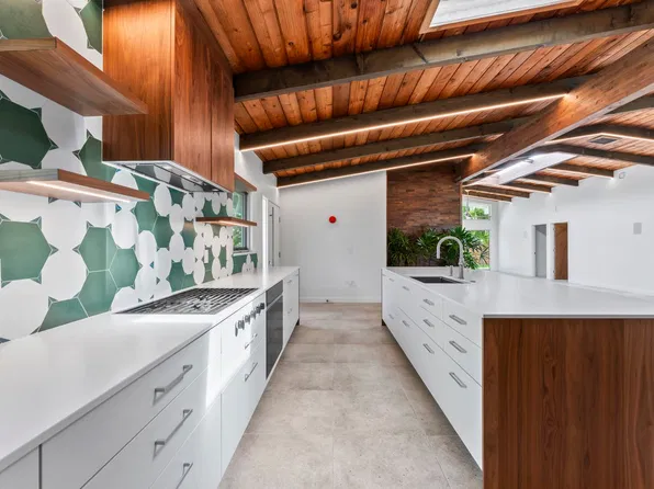 85 Mahiloa Pl, Kailua, HI 96734