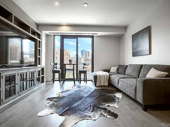 2nd image of 1901 Wazee St Unit 413