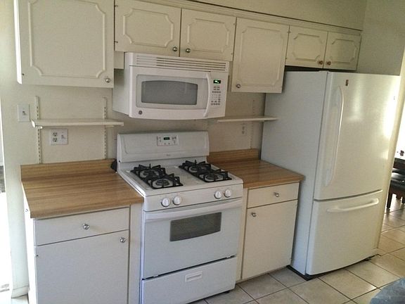2nd image of 3504 Brussels Ct NE