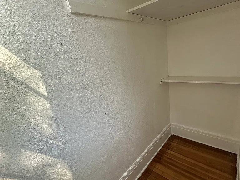1205 Spring St #1 — Photo 11