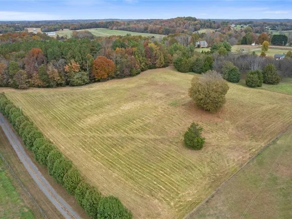178 Cecil Ln, Mocksville, NC 27028