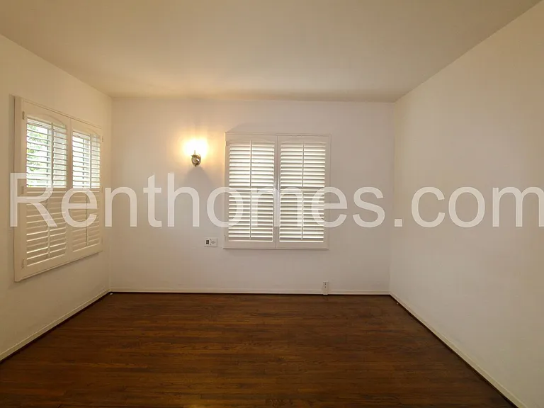 2244 Plum St — Photo 21