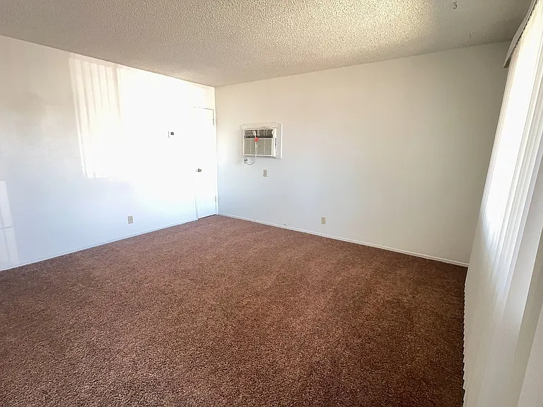 1915 Celeste Ct #B — Photo 20
