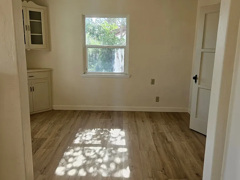5728 Adelaide Ave — Photo 6