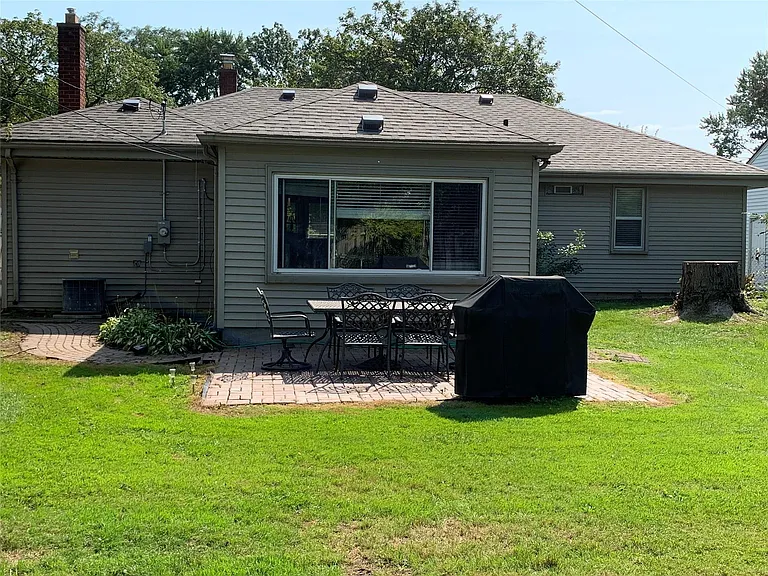 4412 Berkshire Rd — Photo 14