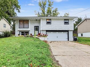 6417 Lincoln Ave, Windsor Heights, IA 50324