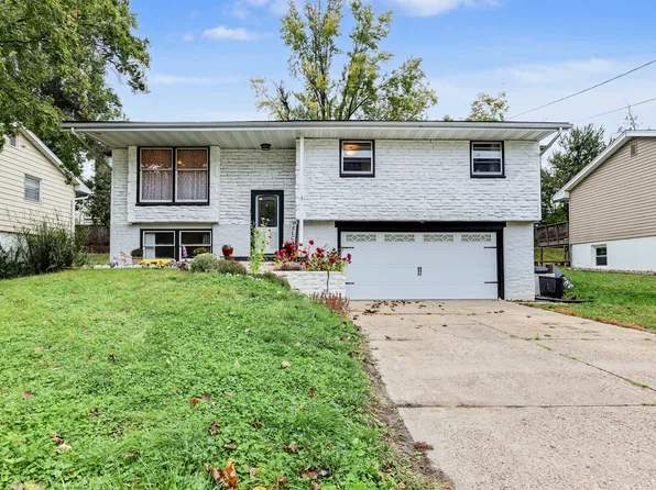 6417 Lincoln Ave, Windsor Heights, IA 50324