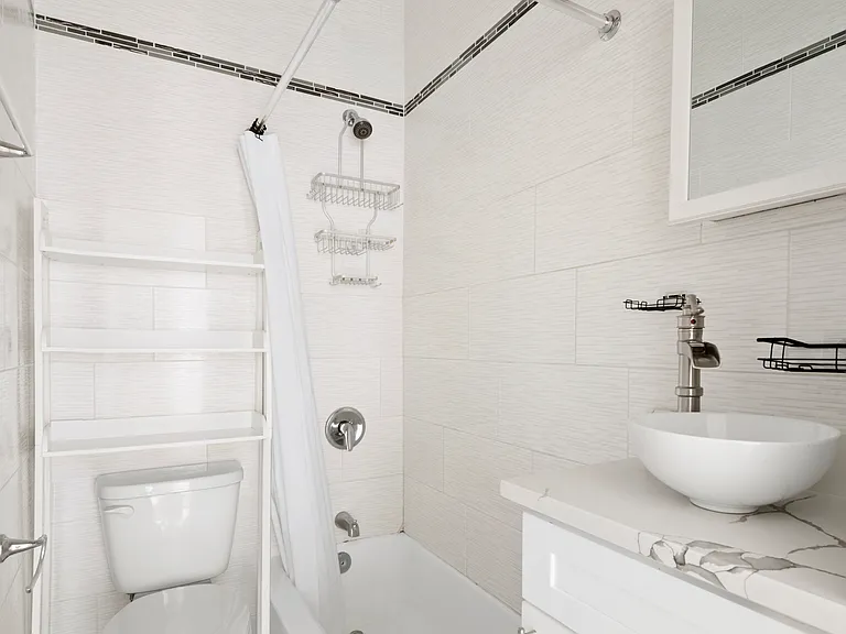 47 W 71st St #4F — Photo 4