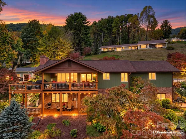 91 Worsham Dr, Waynesville, NC 28786