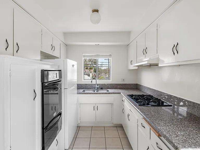 4101 Sawtelle Blvd #5 — Photo 6