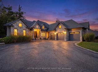 18 Wendat Trl, Springwater, ON L9X0V4