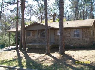 105 Hughes Dr, Russellville, AR 72802