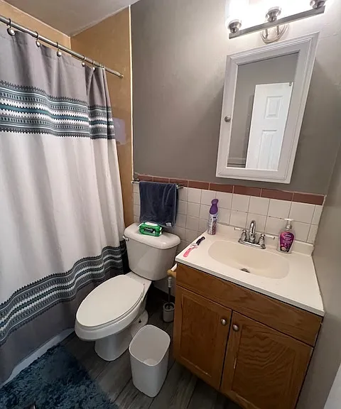 1717 Summit St #2E — Photo 8