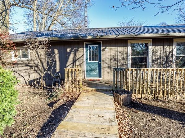 10085 Bridge St, Metamora, IN 47030