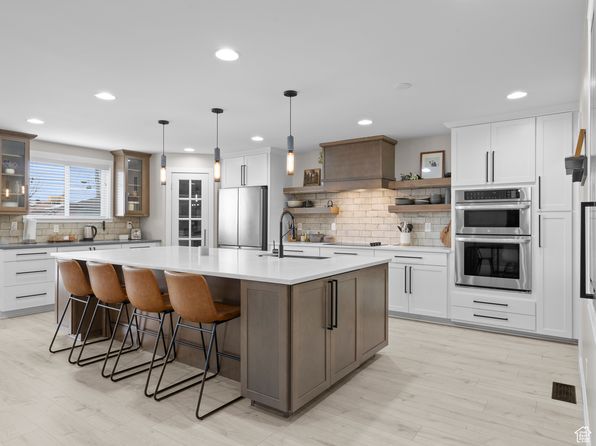 5237 S 2150 W, Roy, UT 84067
