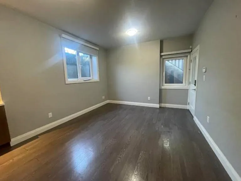 5283 Halley Ave #DOWNSTAIRS — Photo 7