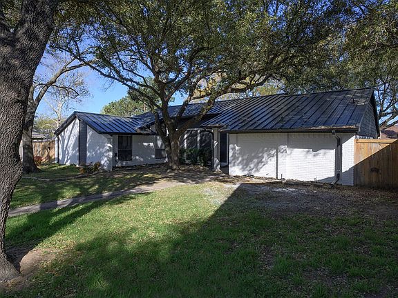 2nd image of 1035 Wilshire Dr