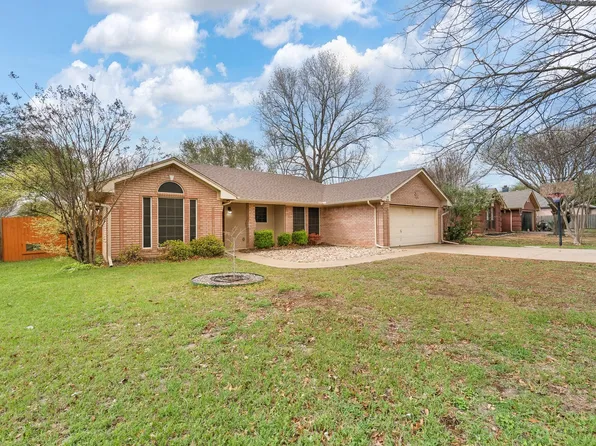 605 Dakota Dr, Joshua, TX 76058