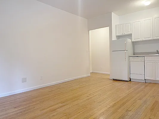 Rented by AJ Clarke | media 12