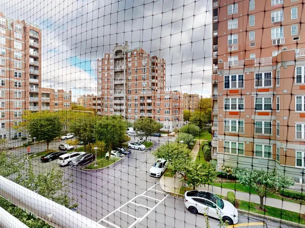 75 Oceana Drive East image 2 of 23