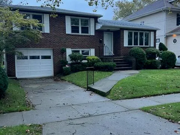31 Bryant Ave, Staten Island, NY 10306