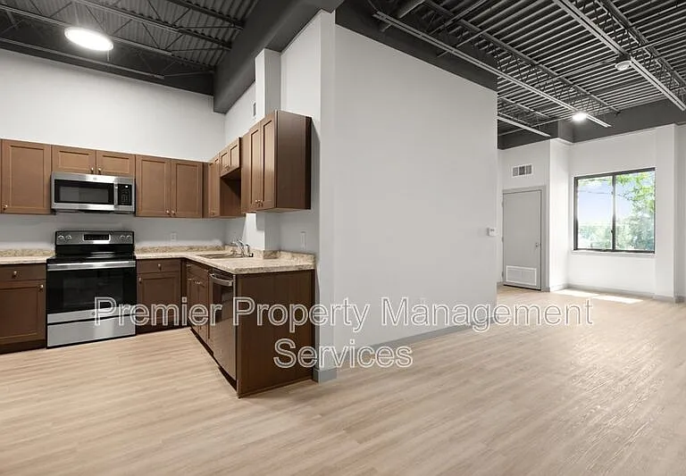 1127 Alderson Ave #310 — Photo 1