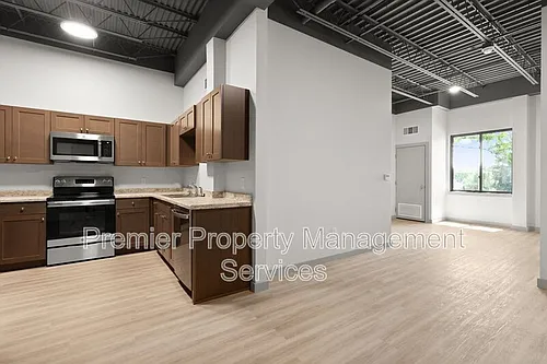1127 Alderson Ave #310 Photo 1