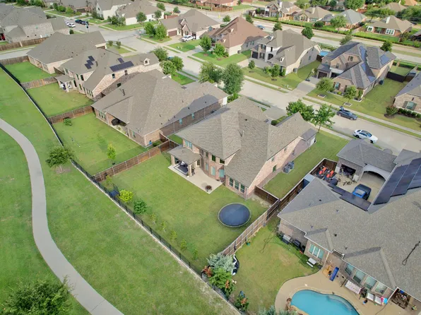 512 Emerson Dr, Rockwall, TX 75087