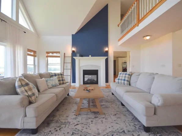 7427 Spear Street, Charlotte, VT 05445