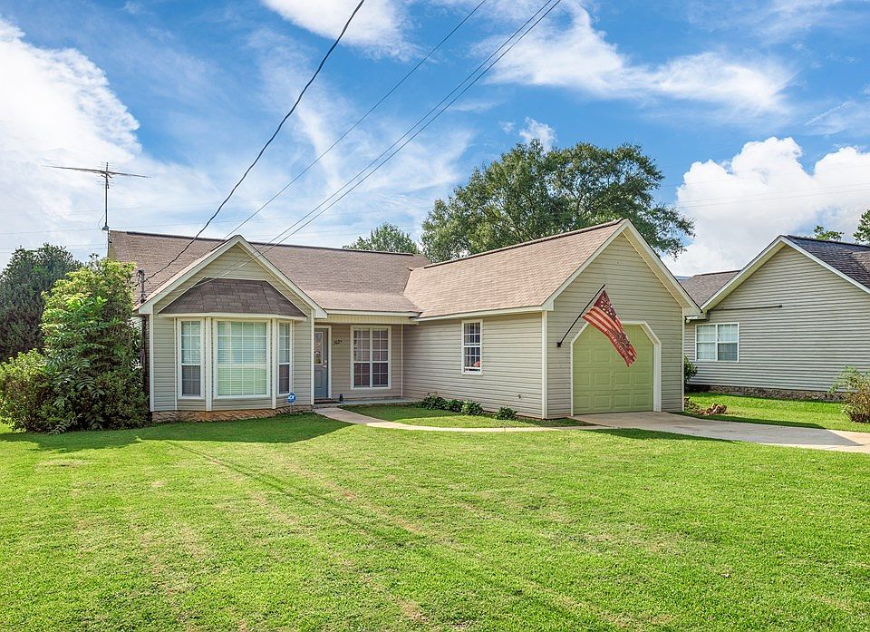 302B Dothan Rd, Abbeville, AL 36310 | Zillow