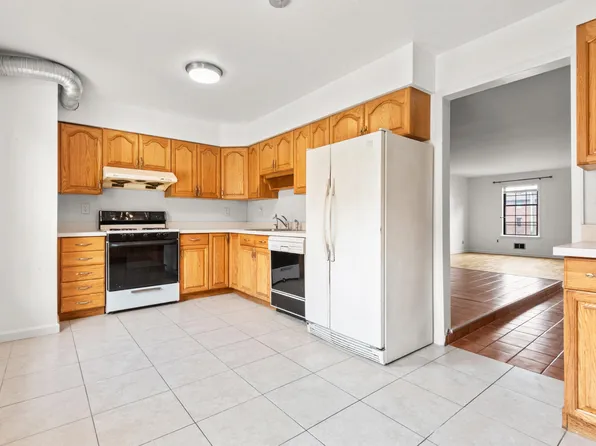 3651 Meadow Lane image 16 of 31