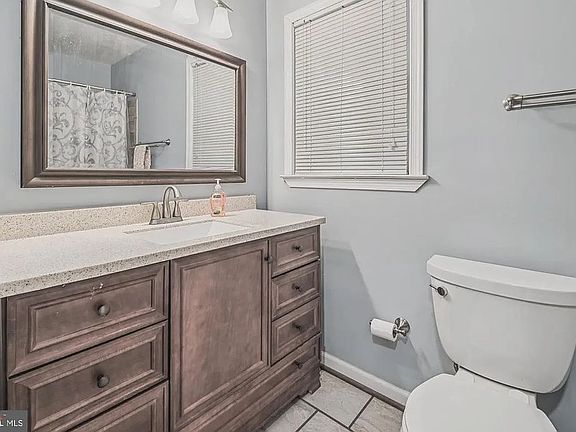 3rd image of 6246 Woodland Rd