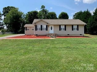 3428 Clarks Chapel Rd, Lenoir, NC 28645