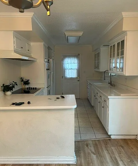 7582 Alhambra Dr — Photo 3