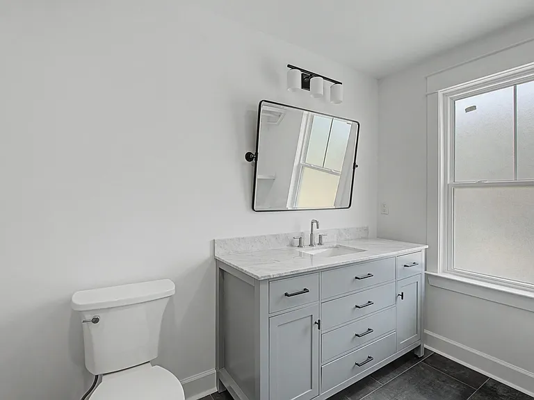 622 N 2nd St — Photo 32