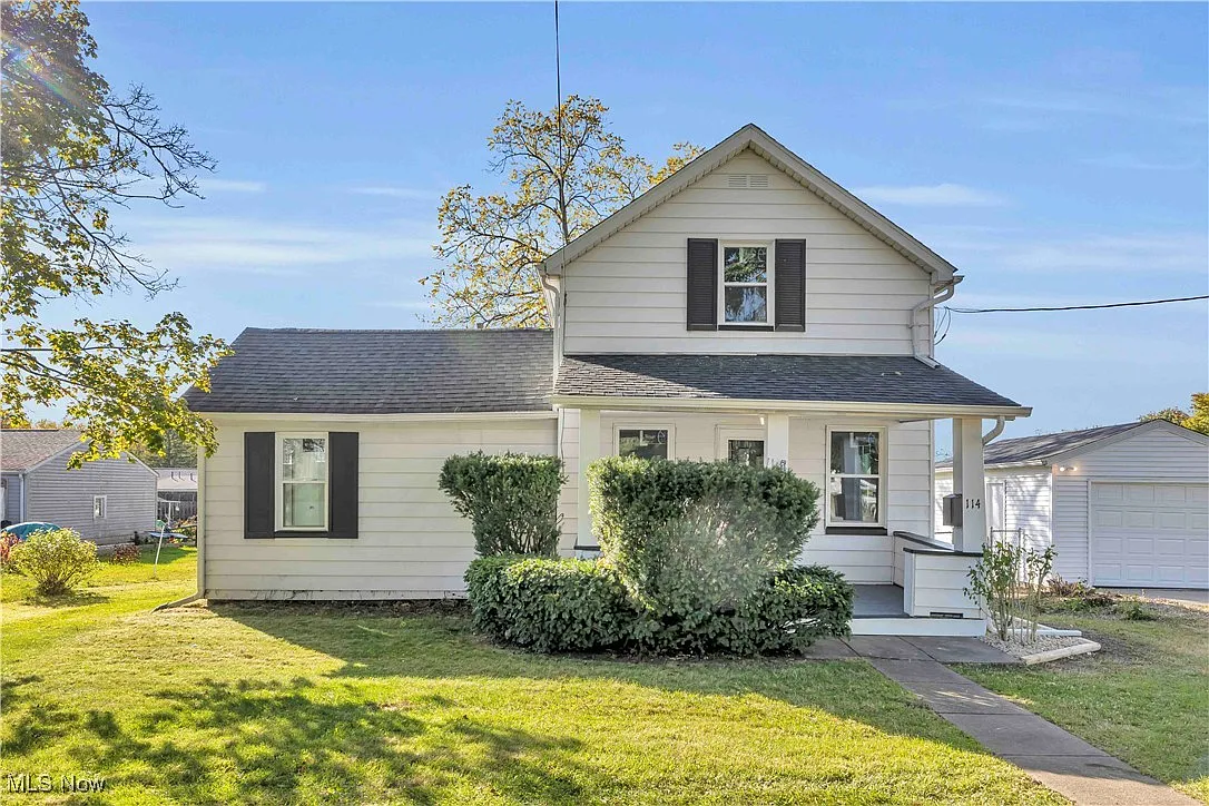 114 Oakdale Ave photo 1